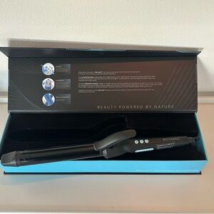 Bio Ionic Long Barrel Styler Pro 1.25” barrel